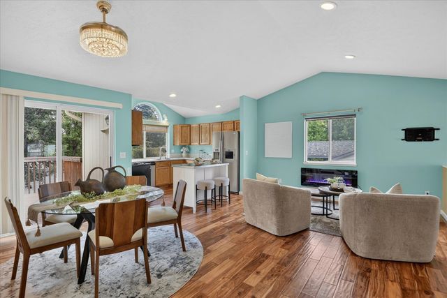 1021 N Drury Ct, Liberty Lake, WA 99019