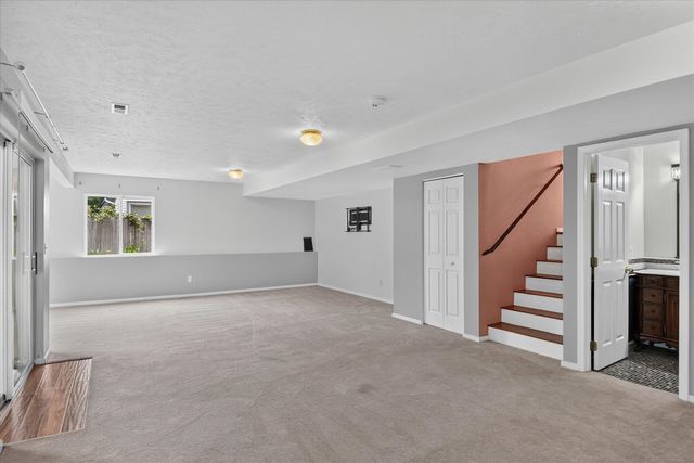1021 N Drury Ct, Liberty Lake, WA 99019