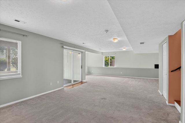 1021 N Drury Ct, Liberty Lake, WA 99019