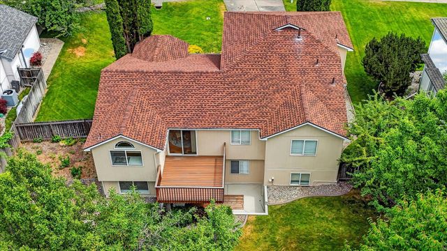 1021 N Drury Ct, Liberty Lake, WA 99019