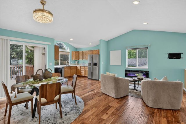 1021 N Drury Ct, Liberty Lake, WA 99019