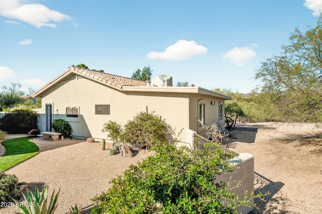 9533 E ROMPING Road, Carefree, AZ 85377