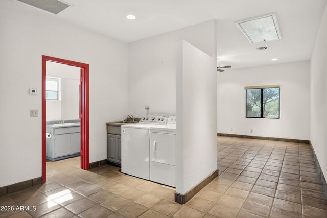 9533 E ROMPING Road, Carefree, AZ 85377