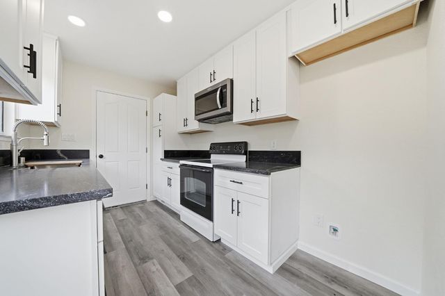 13171 Ridge Ct, Sutter Creek, CA 95685