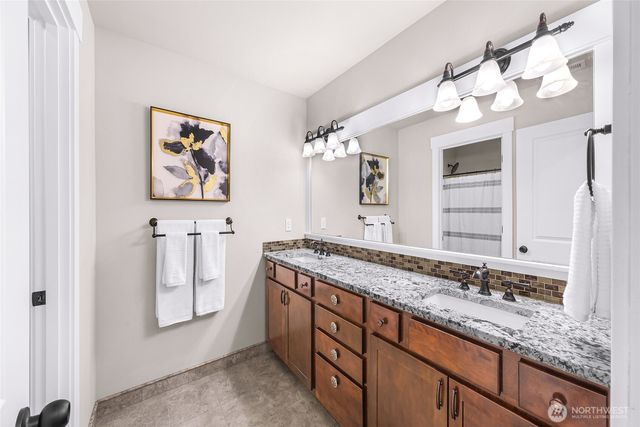 23066 Sagers Lane, Mount Vernon, WA 98274