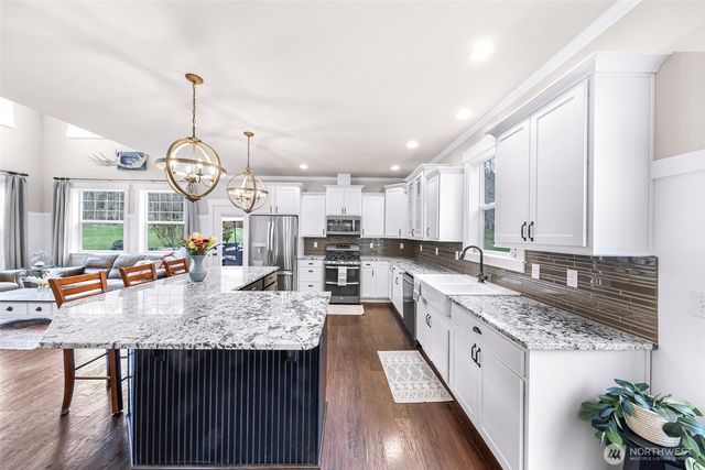 23066 Sagers Lane, Mount Vernon, WA 98274