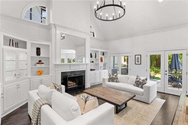 3972 Wieuca Road NE, Atlanta, GA 30342