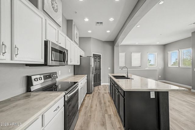 42424 N GAVILAN PEAK Parkway 52206, Anthem, AZ 85086
