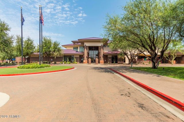 42424 N GAVILAN PEAK Parkway 52206, Anthem, AZ 85086