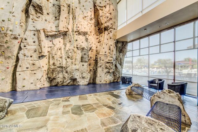 42424 N GAVILAN PEAK Parkway 52206, Anthem, AZ 85086