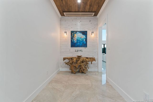 757 County Road 262, Mico, TX 78056