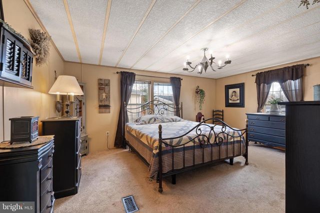 10 QUEEN ANNE WAY, Souderton, PA 18964