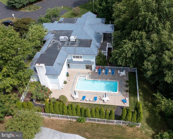 10 QUEEN ANNE WAY, Souderton, PA 18964