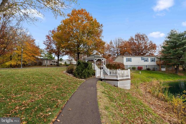 10 QUEEN ANNE WAY, Souderton, PA 18964