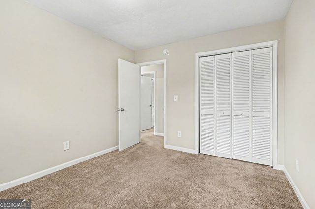 2221 Davis Oaks Court, Stone Mountain, GA 30087