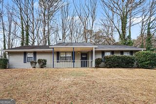 2221 Davis Oaks Court, Stone Mountain, GA 30087