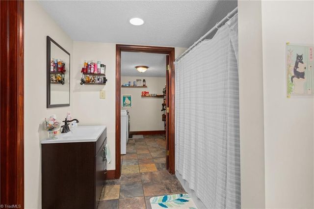 5210 Doris Street, Winston-salem, NC 27105