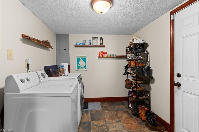 5210 Doris Street, Winston-salem, NC 27105