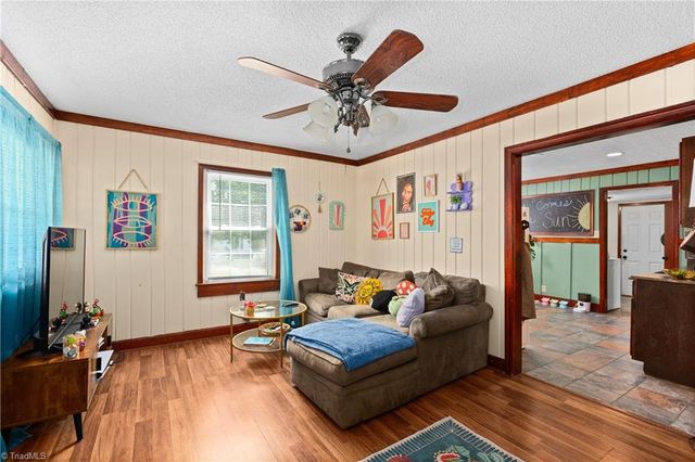 5210 Doris Street, Winston-salem, NC 27105