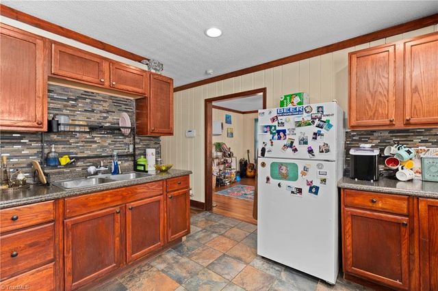 5210 Doris Street, Winston-salem, NC 27105