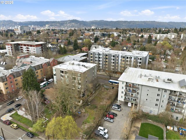 4121 Ne GRAND Ave, Portland, OR 97211