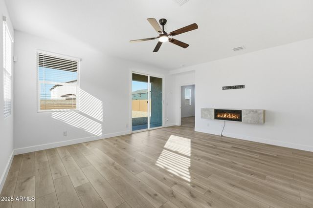 38030 N FRONT RUNNER Lane, San Tan Valley, AZ 85140