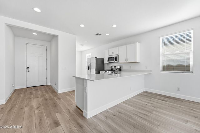 38030 N FRONT RUNNER Lane, San Tan Valley, AZ 85140