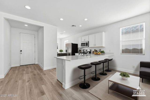 38030 N FRONT RUNNER Lane, San Tan Valley, AZ 85140