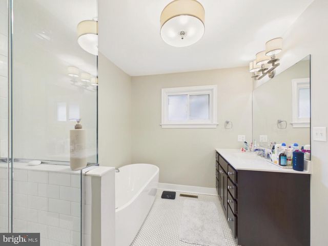 2932 GREEN ST, Harrisburg, PA 17110