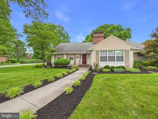 2932 GREEN ST, Harrisburg, PA 17110