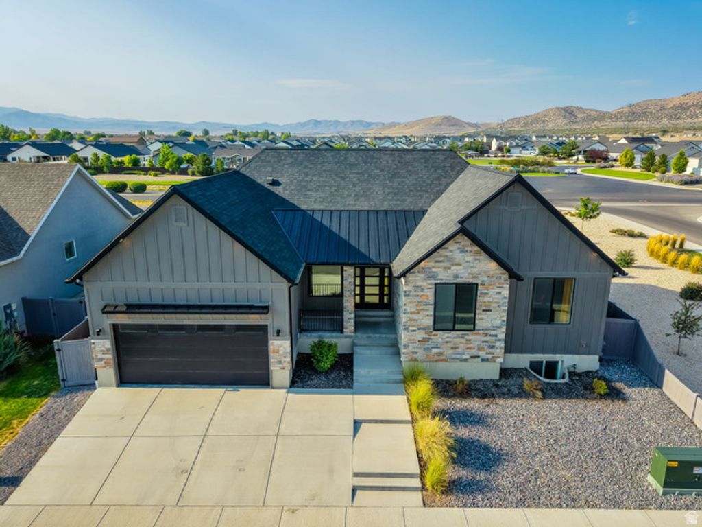 2311 E COBBLE CREEK LN, Eagle Mountain, UT 84005