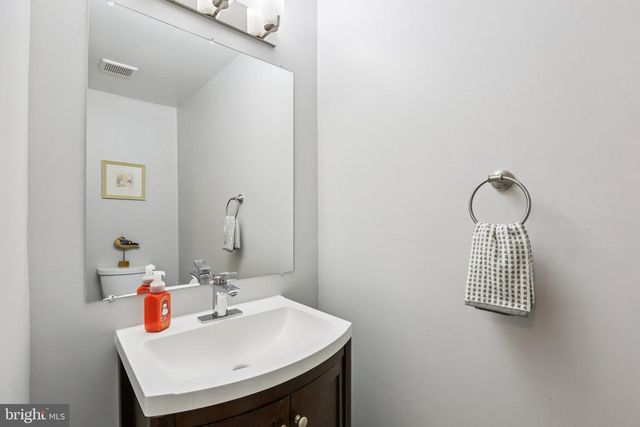 2321 NEES LN, Silver Spring, MD 20905