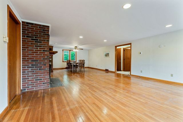 7 Bittersweet Lane, Dennis, MA 02660