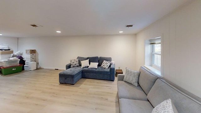 7 Bittersweet Lane, Dennis, MA 02660