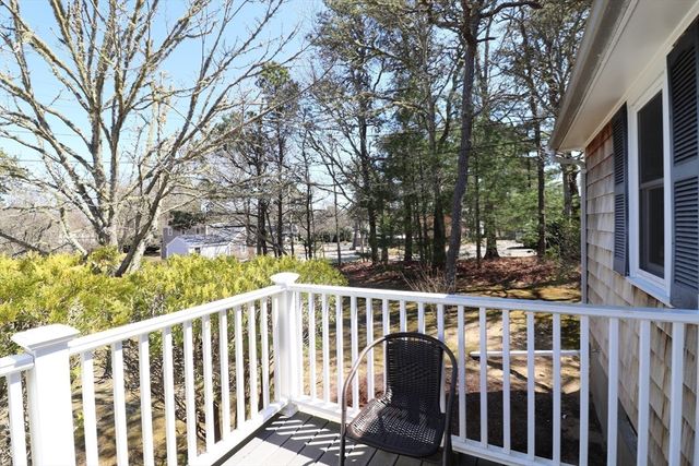 7 Bittersweet Lane, Dennis, MA 02660