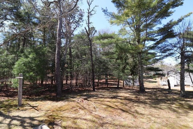 7 Bittersweet Lane, Dennis, MA 02660