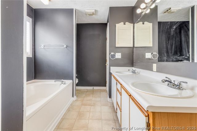 225 Waterdown Drive 8, Fayetteville, NC 28314