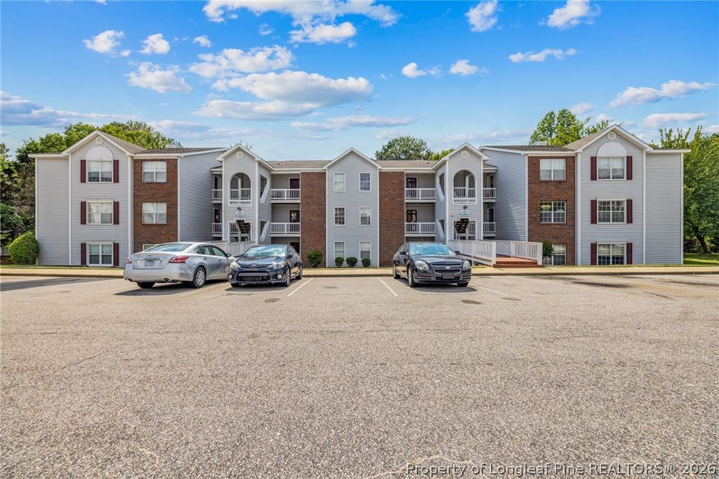 225 Waterdown Drive 8, Fayetteville, NC 28314