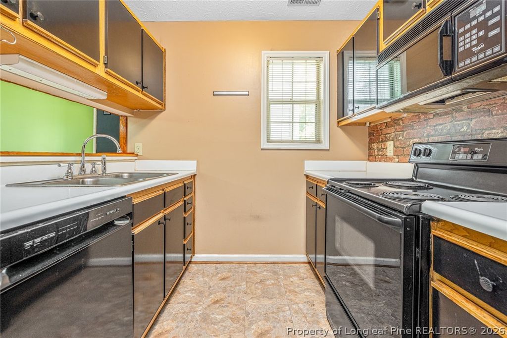 225 Waterdown Drive 8, Fayetteville, NC 28314 — photo 13