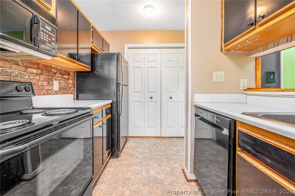 225 Waterdown Drive 8, Fayetteville, NC 28314 — photo 14