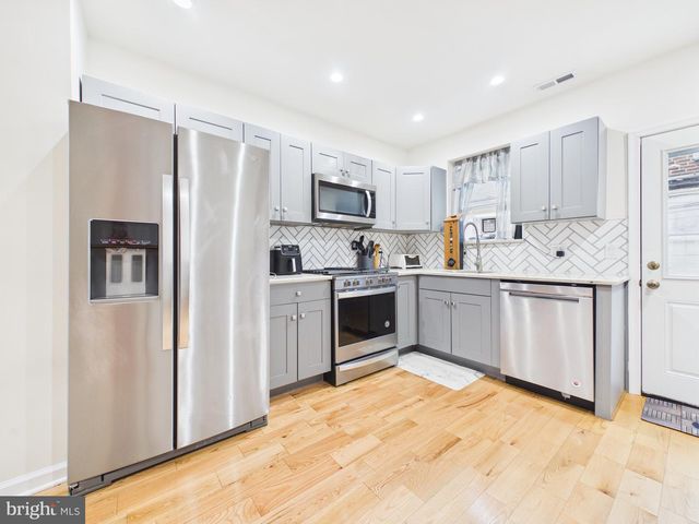 745 S DARIEN ST, Philadelphia, PA 19147