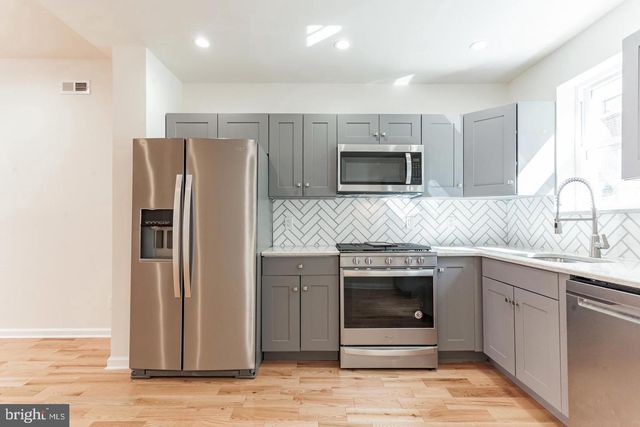 745 S DARIEN ST, Philadelphia, PA 19147