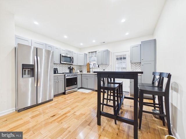 745 S DARIEN ST, Philadelphia, PA 19147