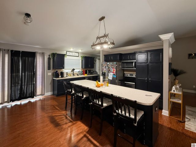 206 Christopher Drive, Cadiz, KY 42211