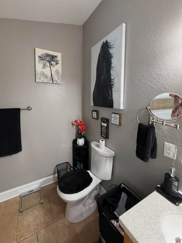 206 Christopher Drive, Cadiz, KY 42211