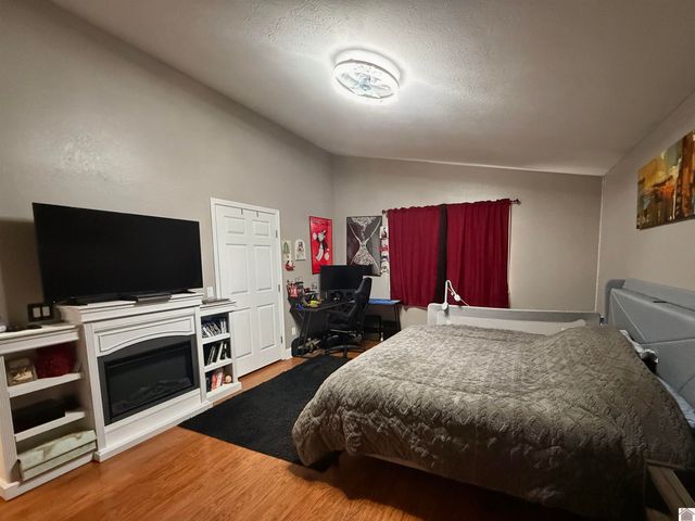 206 Christopher Drive, Cadiz, KY 42211