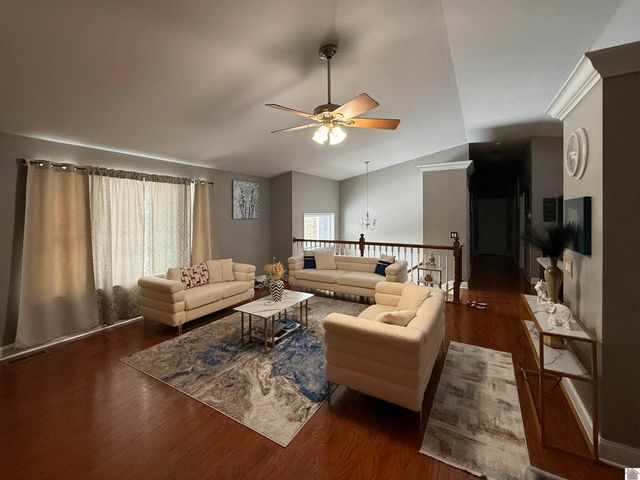 206 Christopher Drive, Cadiz, KY 42211