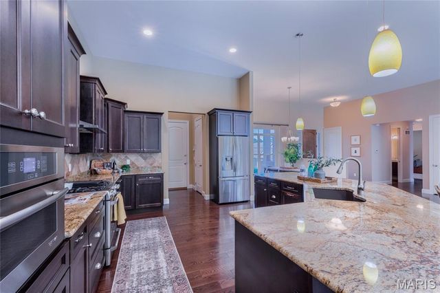 1090 Bridleridge Crossing Spur, Unincorporated, MO 63049