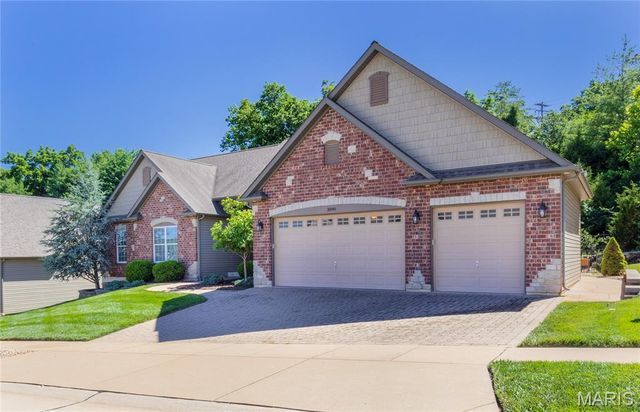 1090 Bridleridge Crossing Spur, Unincorporated, MO 63049