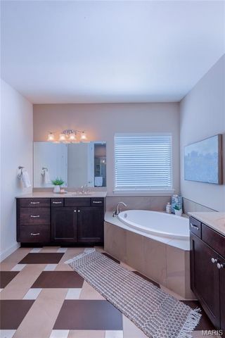 1090 Bridleridge Crossing Spur, Unincorporated, MO 63049